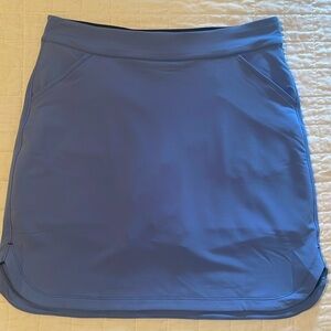 Peter Millar Women’s Golf Skirt - size M, like new!
